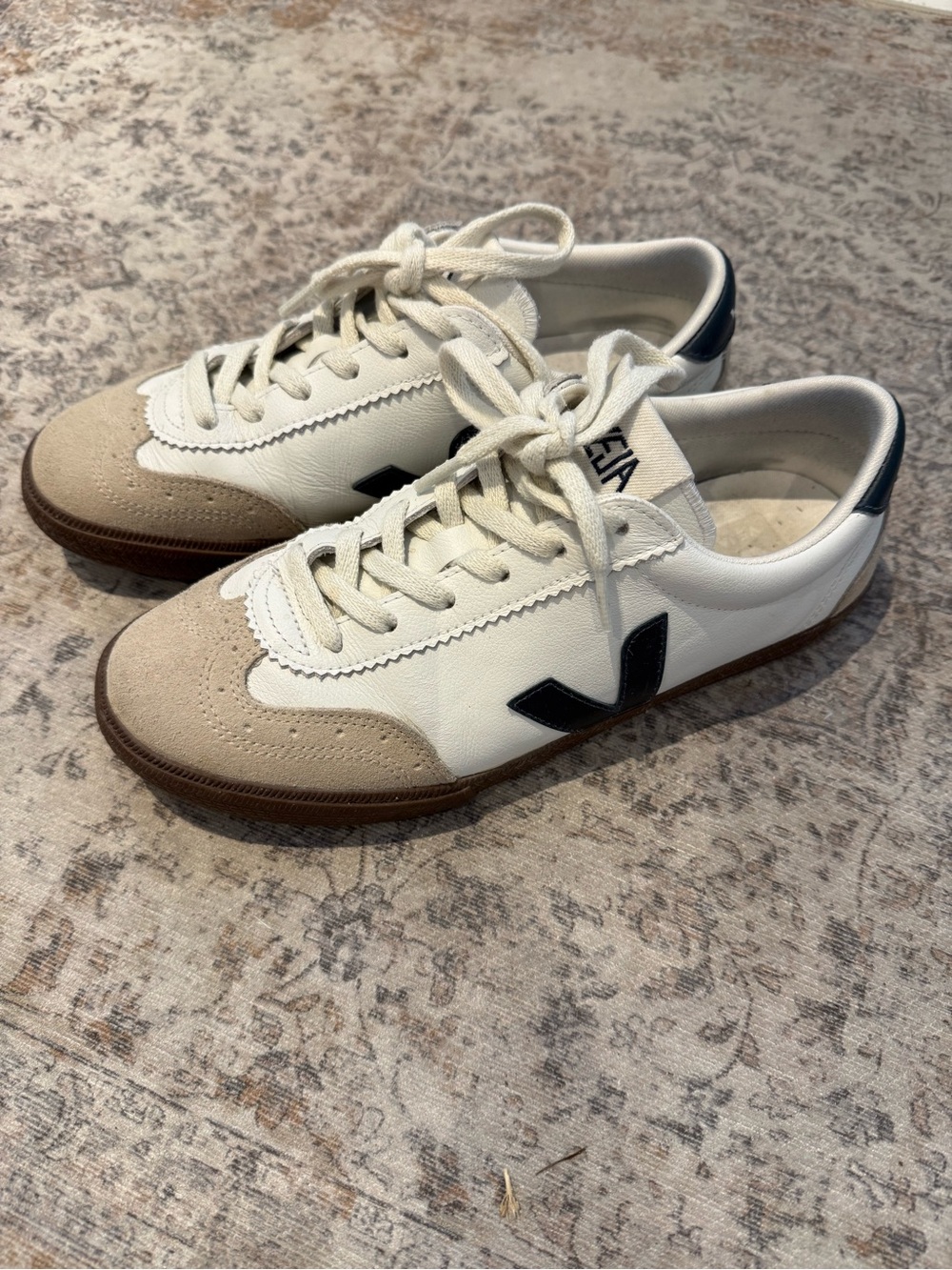 Veja Volley leather sneakers